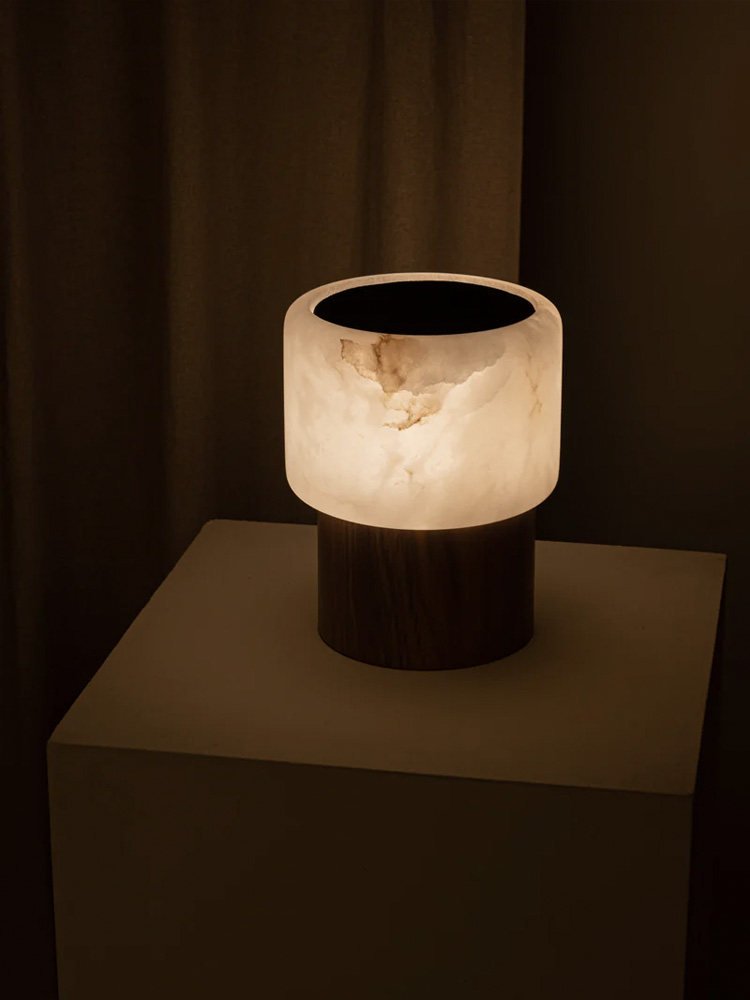 Luma Core Alabaster Table Lamp - Vakkerlight