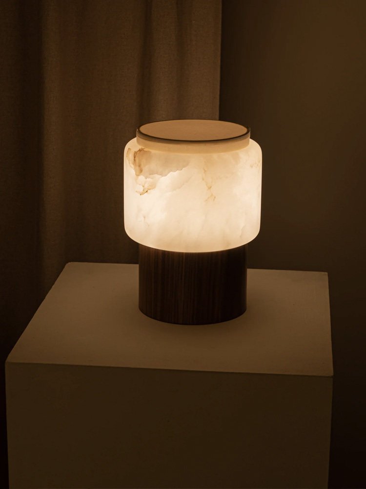 Luma Core Alabaster Table Lamp - Vakkerlight