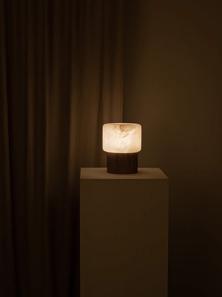 Luma Core Alabaster Table Lamp - Vakkerlight