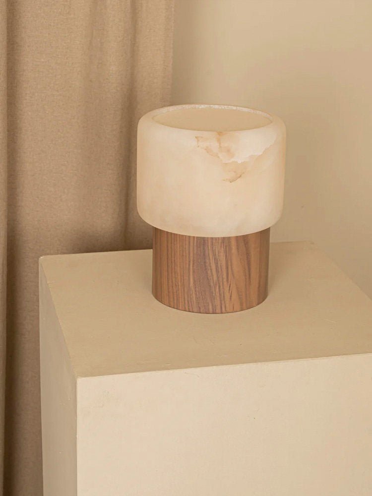 Luma Core Alabaster Table Lamp - Vakkerlight