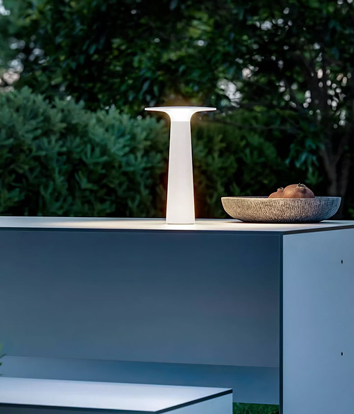 Luma Disk Outdoor Table Light - Vakkerlight
