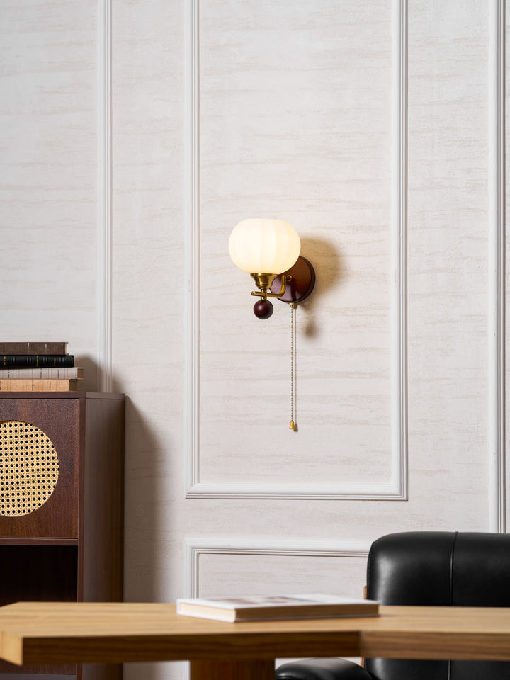 Lumea Crest Wall Lamp - Vakkerlight