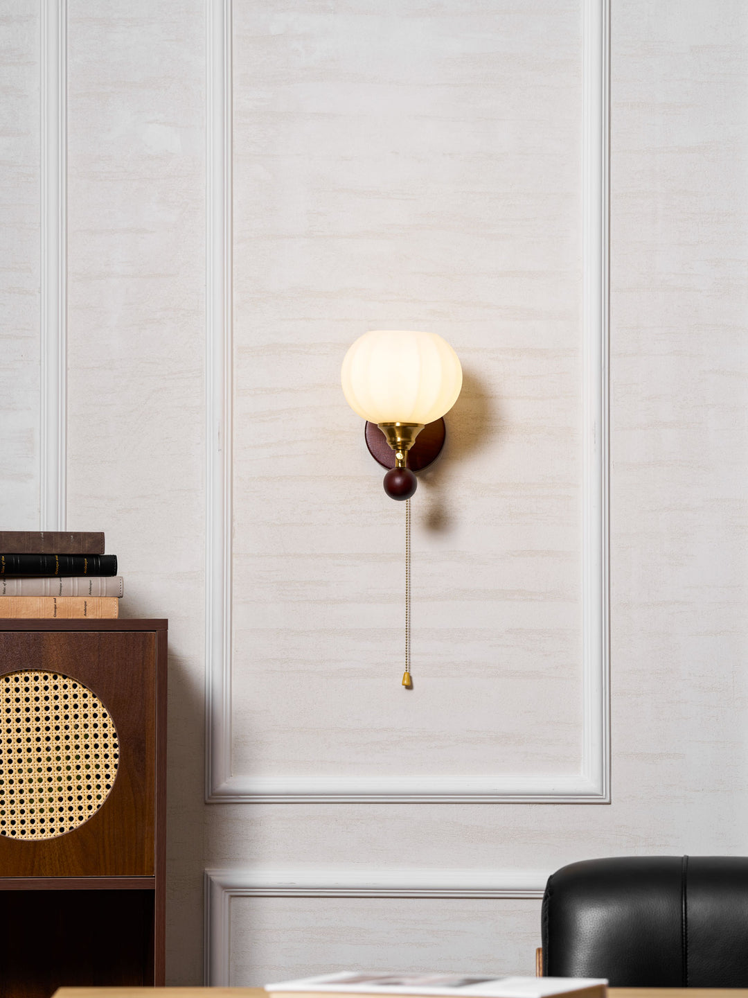 Lumea Crest Wall Lamp - Vakkerlight