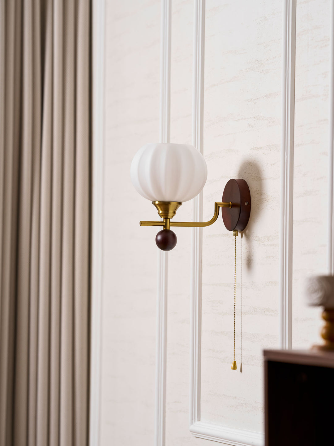 Lumea Crest Wall Lamp - Vakkerlight