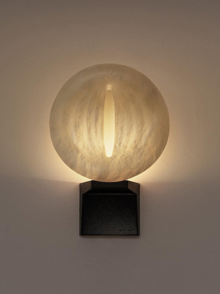 Lumen Rift Alabaster Wall Lamp - Vakkerlight