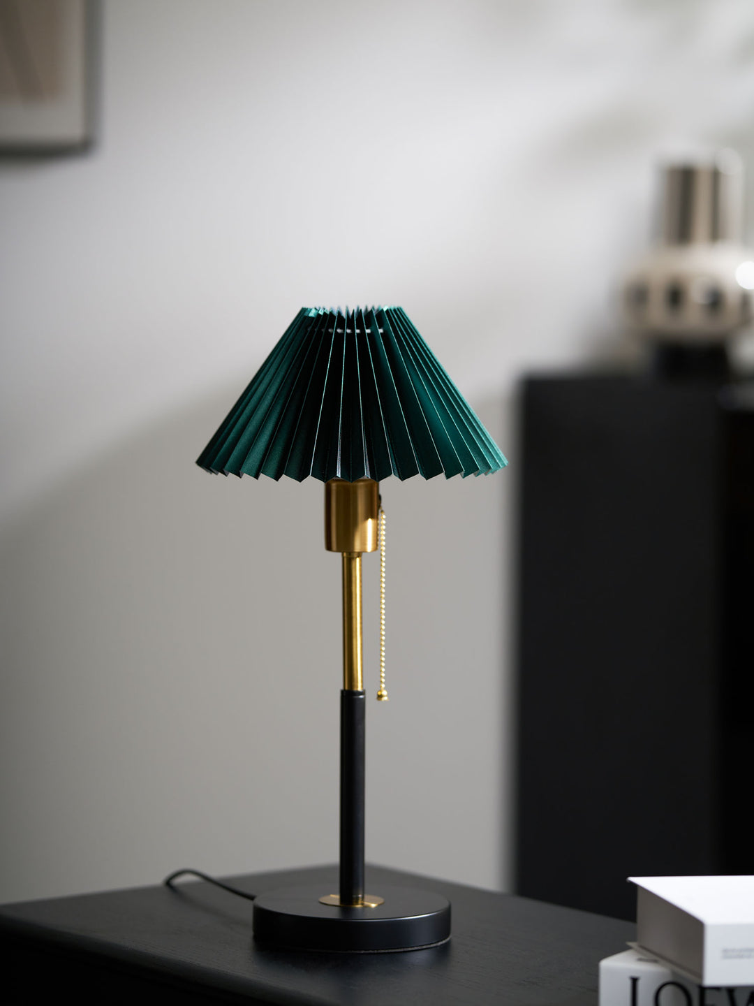 Lumi Pleated Table Lamp - Vakkerlight