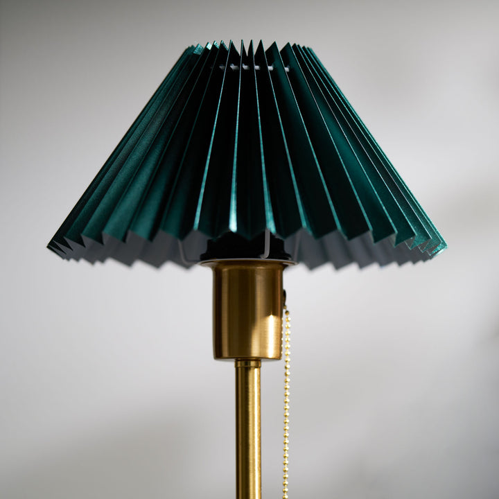 Lumi Pleated Table Lamp - Vakkerlight
