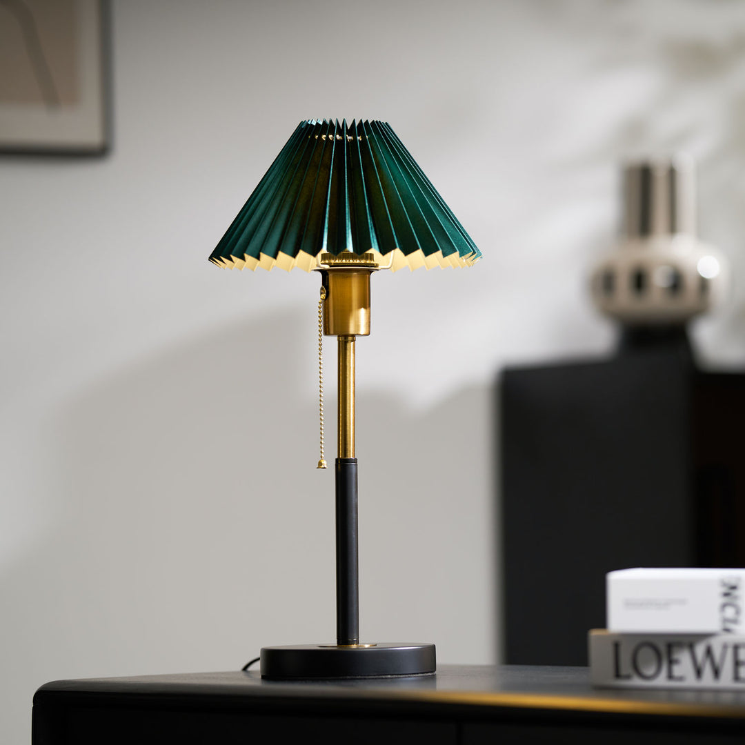 Lumi Pleated Table Lamp - Vakkerlight