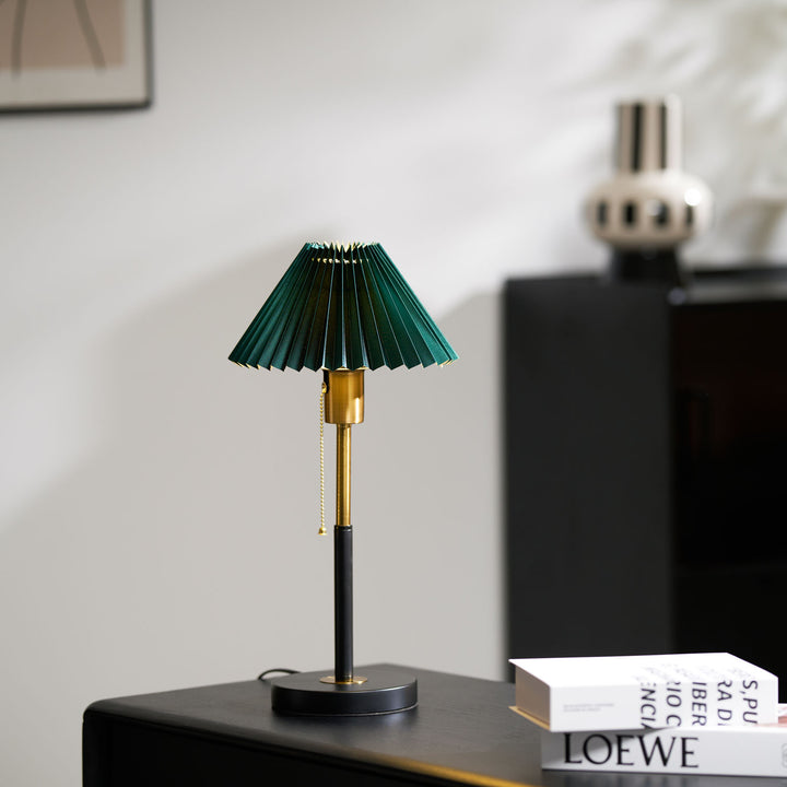 Lumi Pleated Table Lamp - Vakkerlight