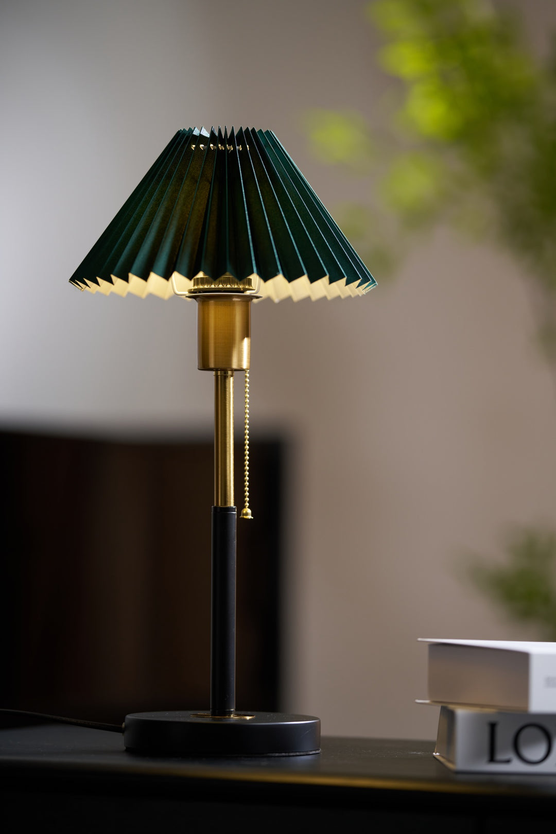 Lumi Pleated Table Lamp - Vakkerlight