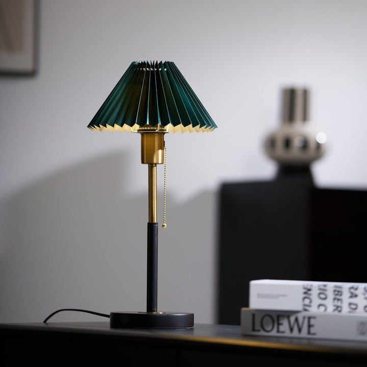 Lumi Pleated Table Lamp - Vakkerlight