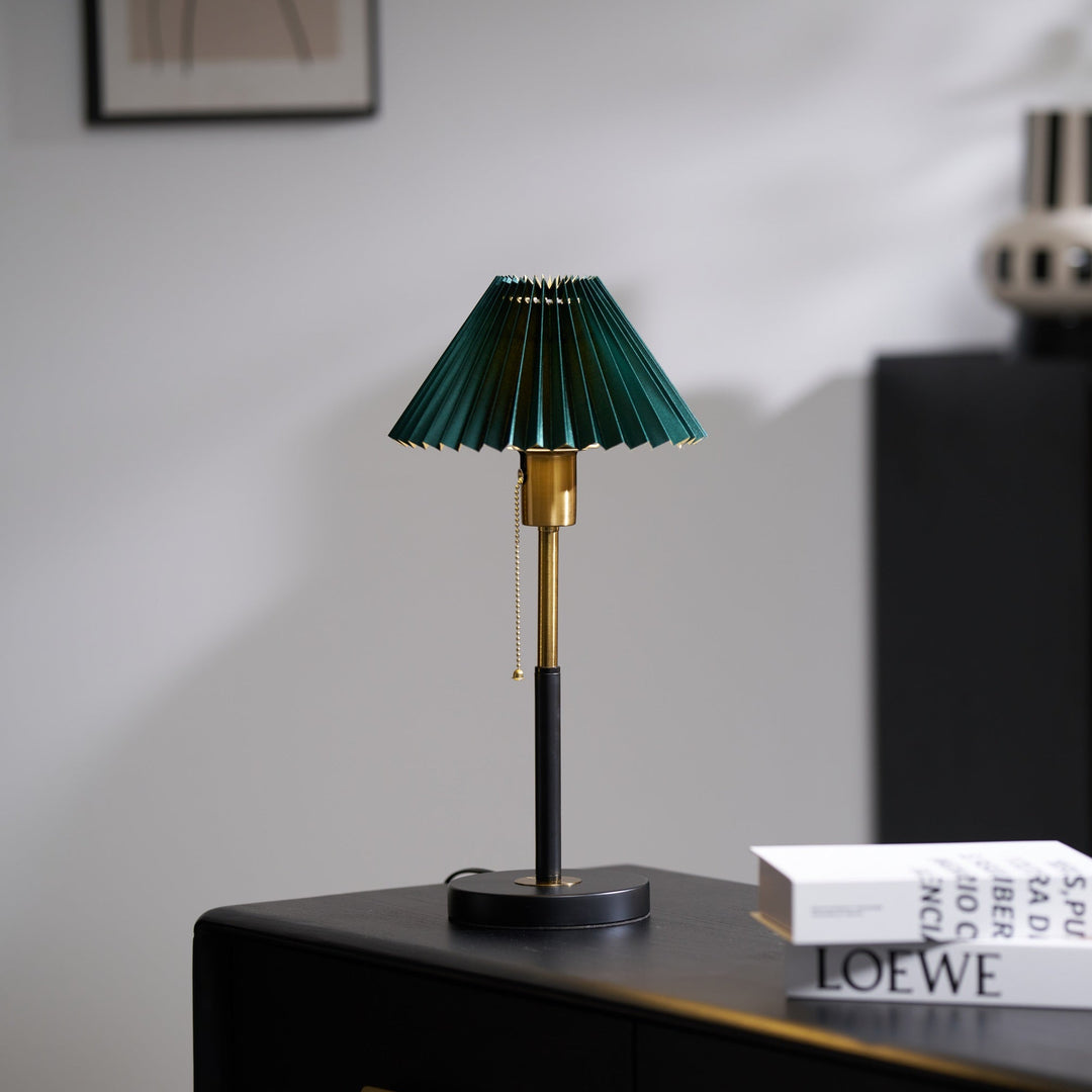 Lumi Pleated Table Lamp - Vakkerlight