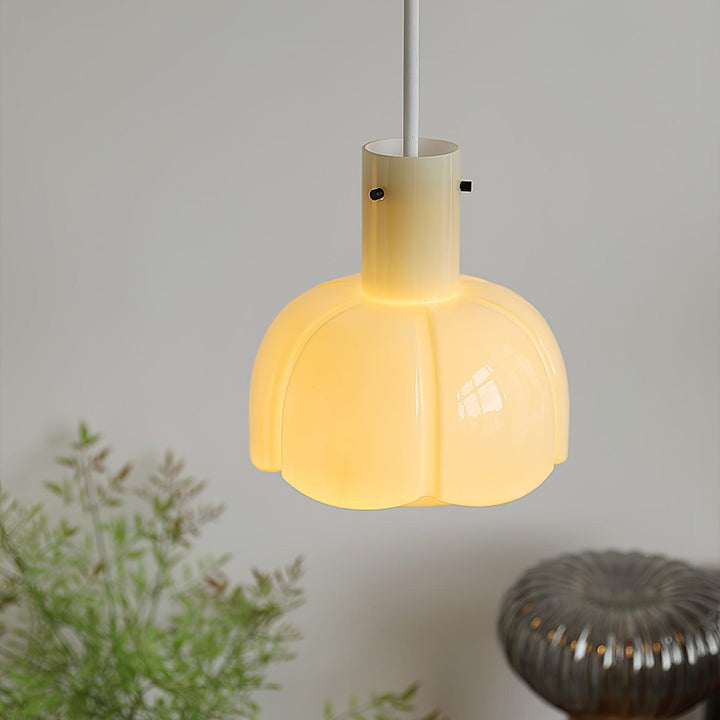 Lumina Petal Glass Pendant Light - Vakkerlight