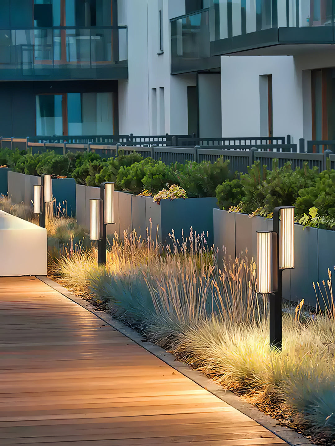 Lumo Arc Duo Outdoor Lamp - Vakkerlight