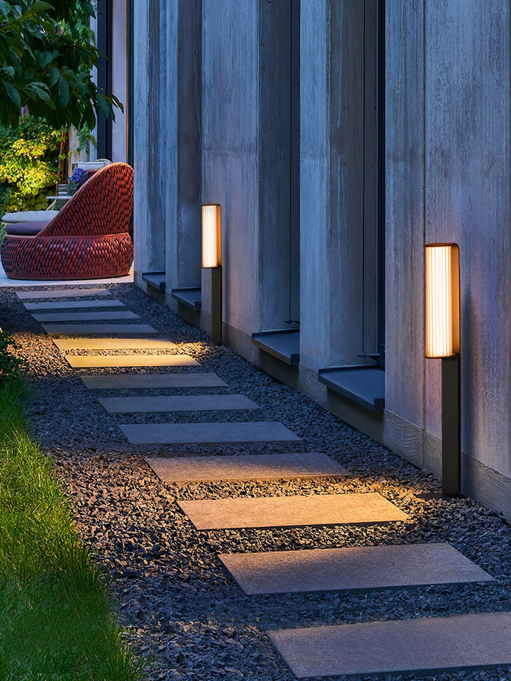 Lumo Arc Duo Outdoor Lamp - Vakkerlight