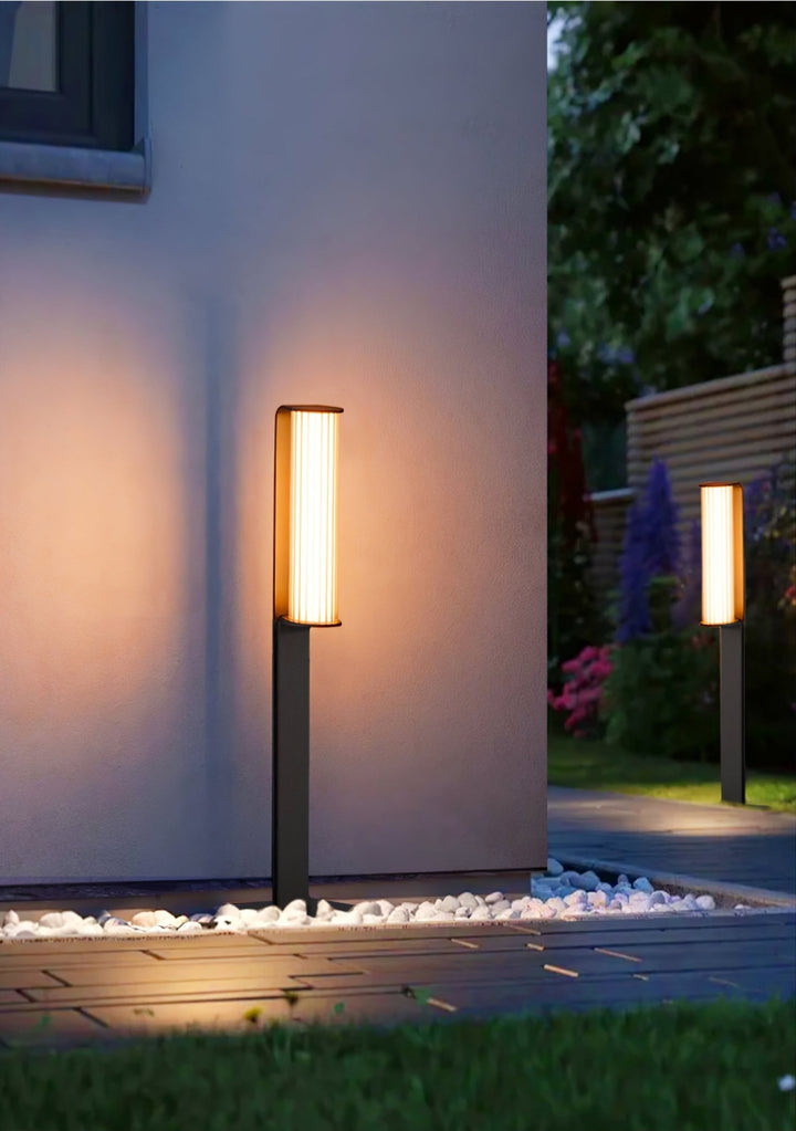Lumo Arc Duo Outdoor Lamp - Vakkerlight