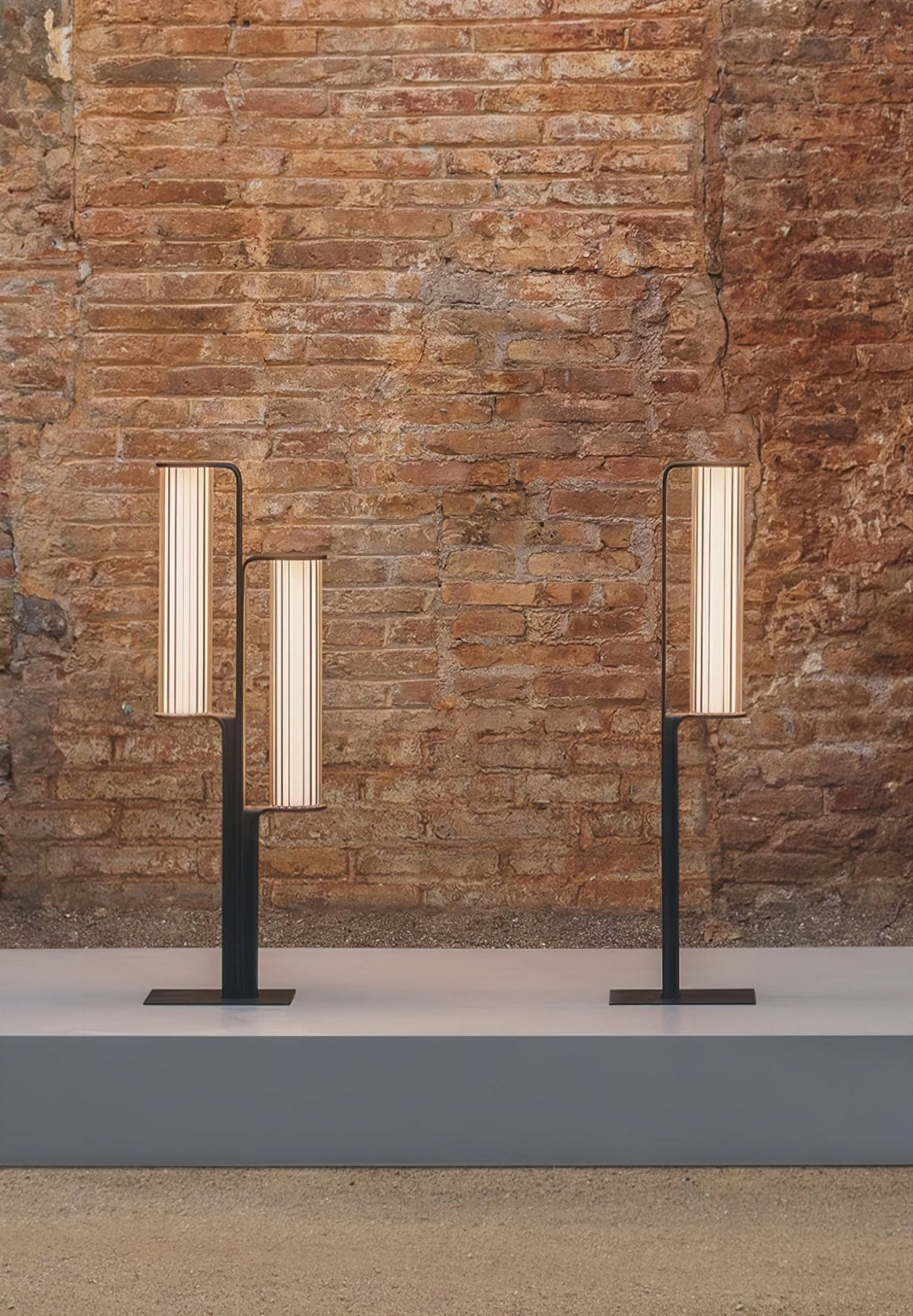 Lumo Arc Duo Outdoor Lamp - Vakkerlight