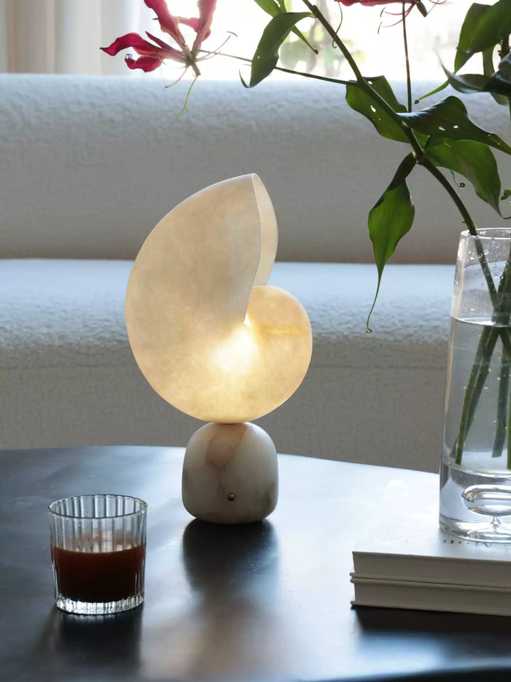 Lumora Shell Table Lamp - Vakkerlight