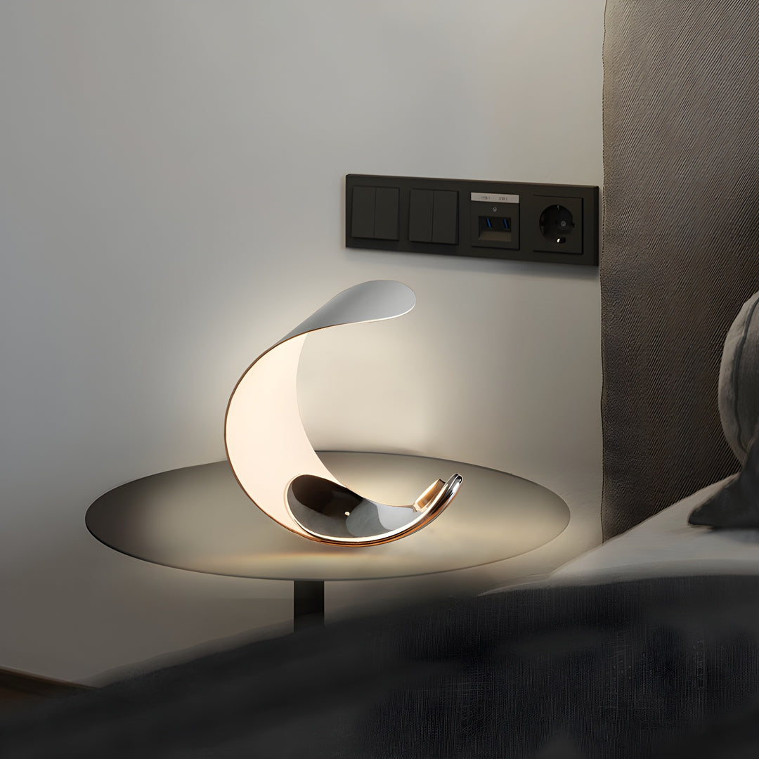 Luna Flow Table Lamp