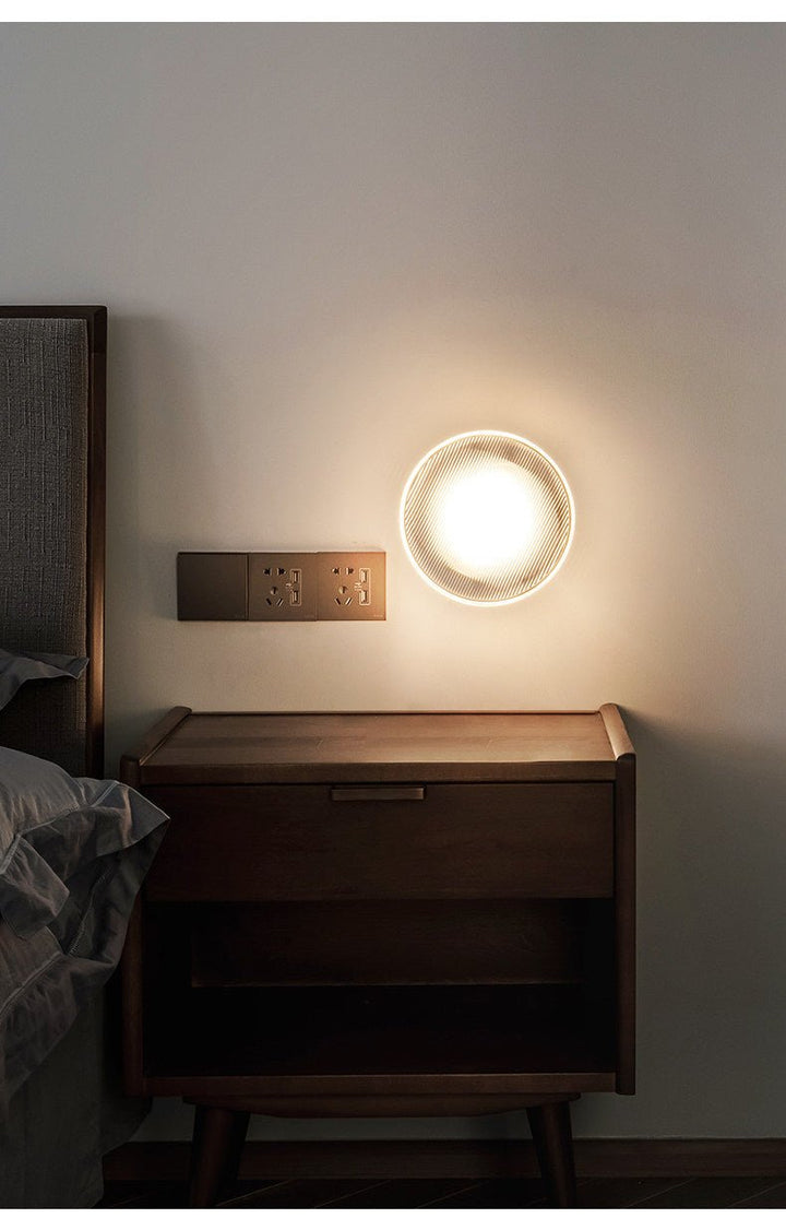 Luno Ribbed Glass Wall Light - Vakkerlight