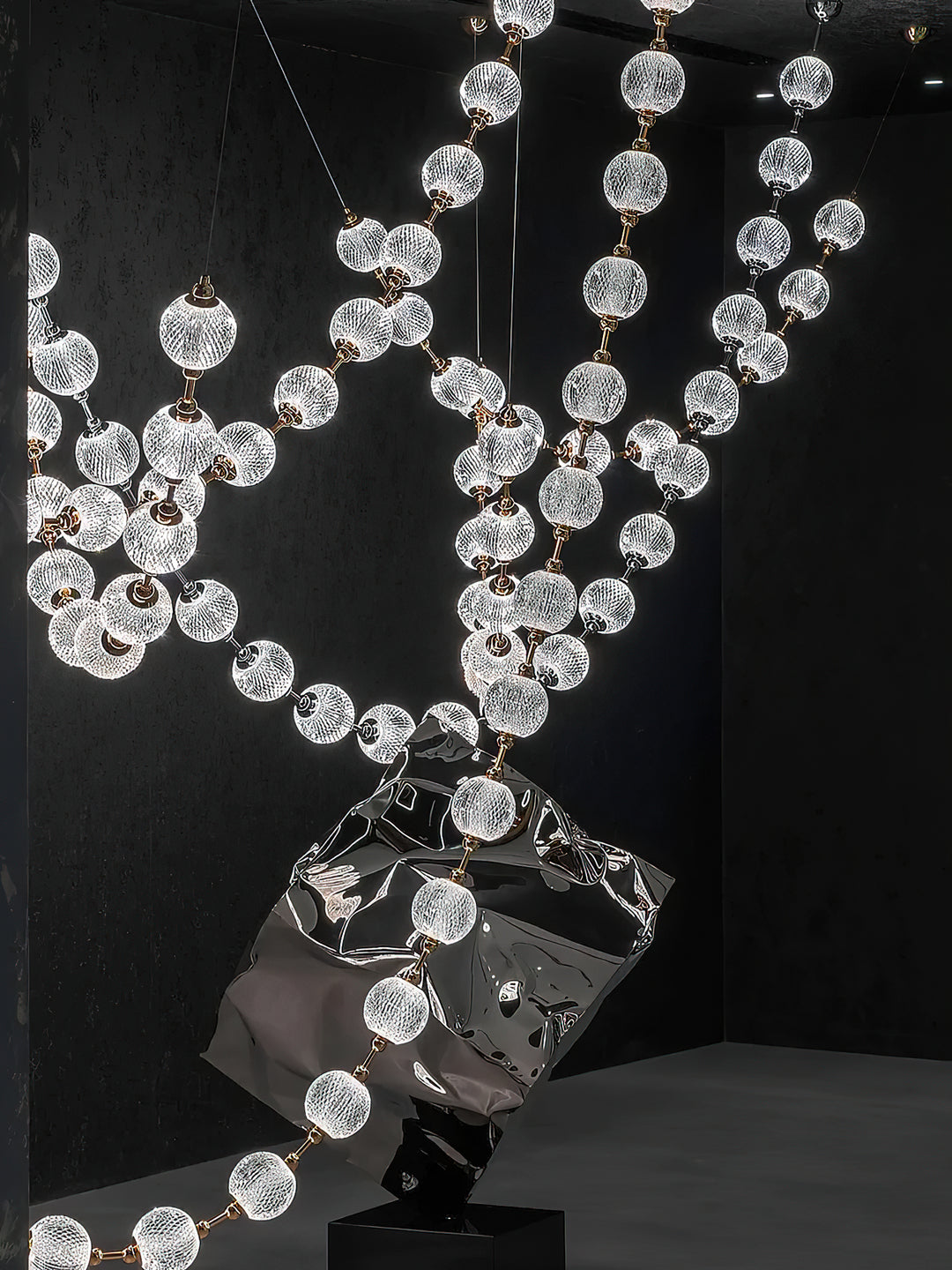 Strand Necklace Chandelier - Vakkerlight