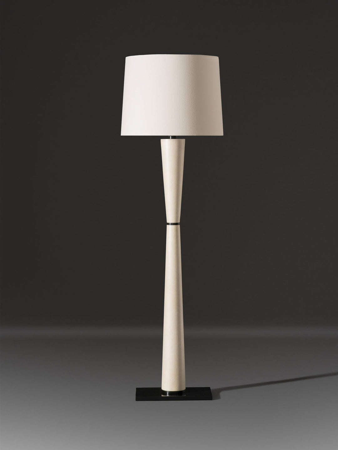 Luxe Leather Floor Lamp - Vakkerlight