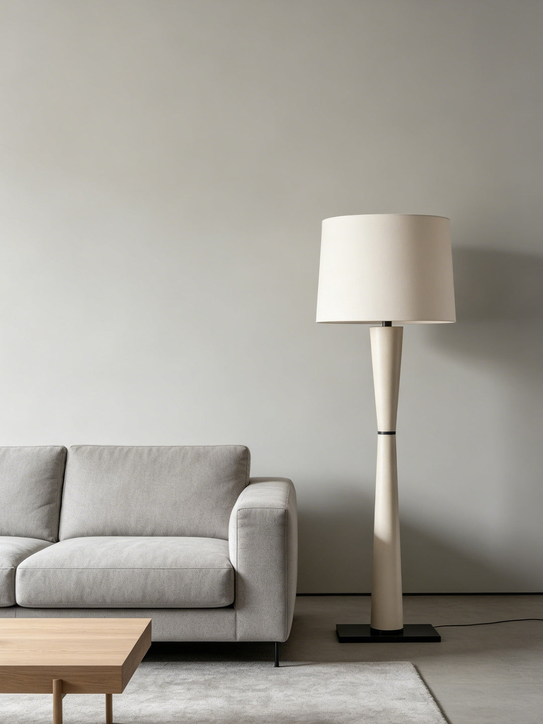 Luxe Leather Floor Lamp - Vakkerlight