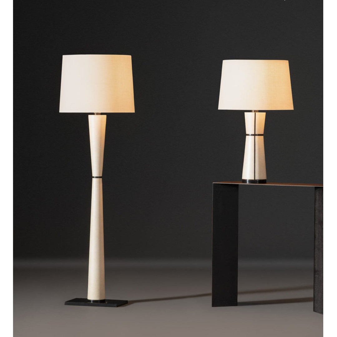 Luxe Leather Table Lamp - Vakkerlight
