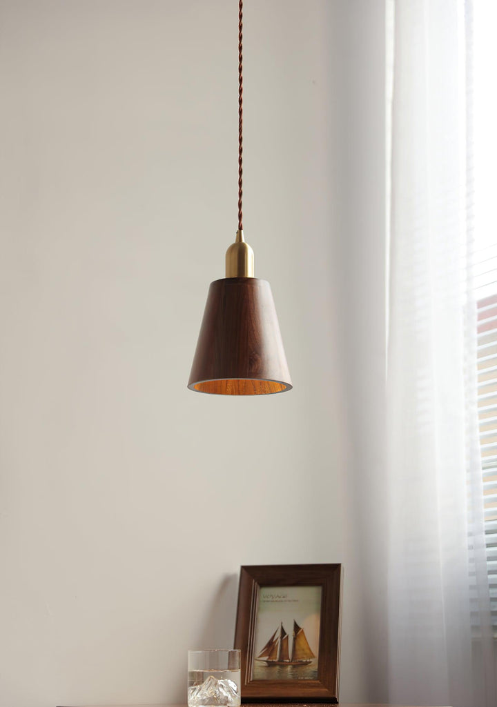 Lyfa Walnut Pendant Light - Vakkerlight