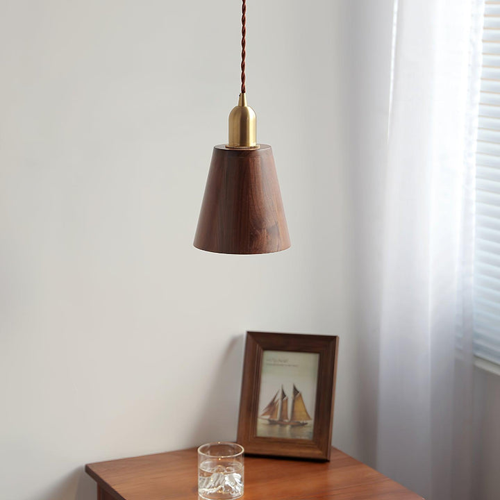 Lyfa Walnut Pendant Light - Vakkerlight