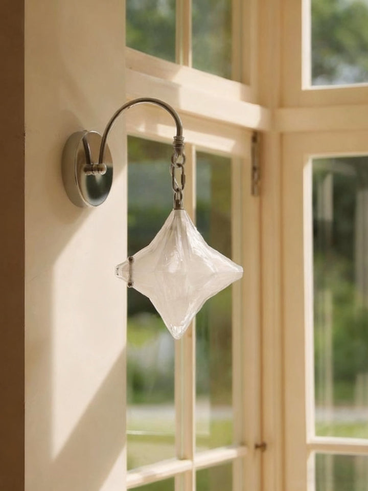 Lyra Star Wall Lamp - Vakkerlight