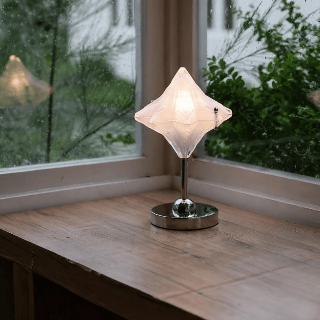 Lyra Star Table Light - Vakkerlight