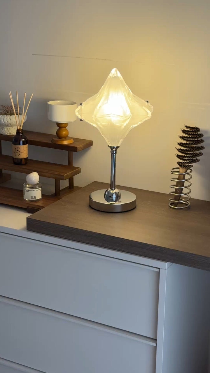 Lyra Star Table Light - Vakkerlight