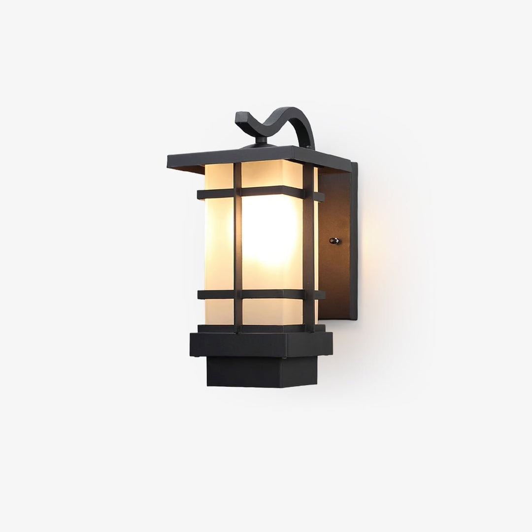 Madison Lantern Outdoor Wall Lamp - Vakkerlight