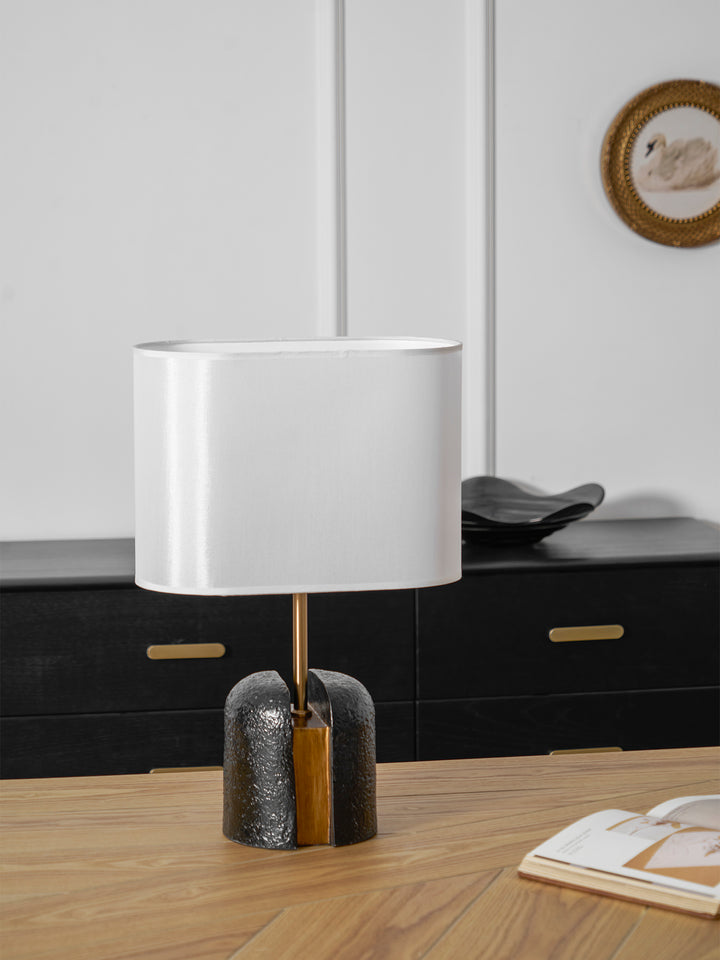 Madoc Table Lamp - Vakkerlight