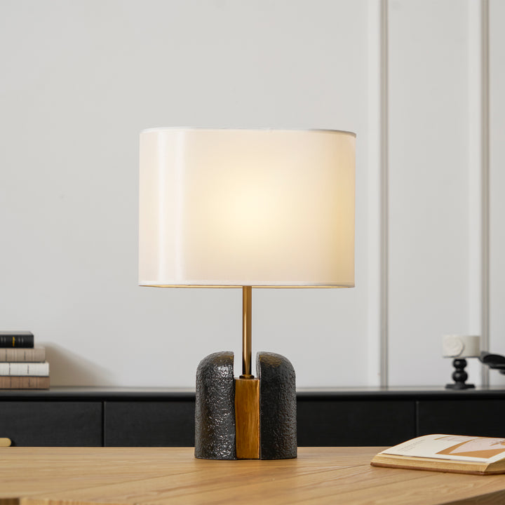 Madoc Table Lamp - Vakkerlight