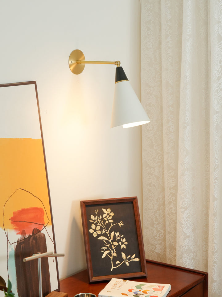 Petite Magari Wall Lamp - Vakkerlight