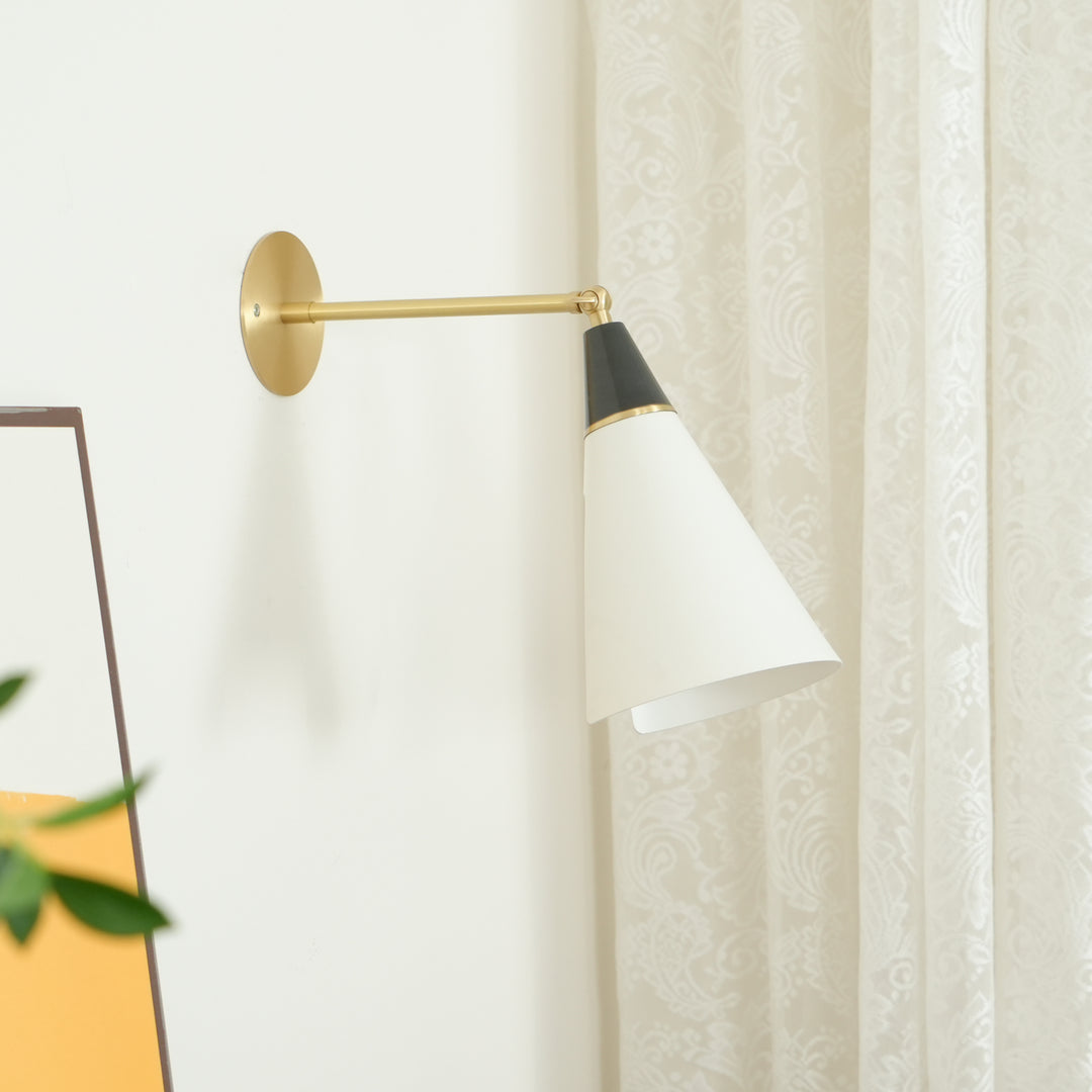 Petite Magari Wall Lamp - Vakkerlight