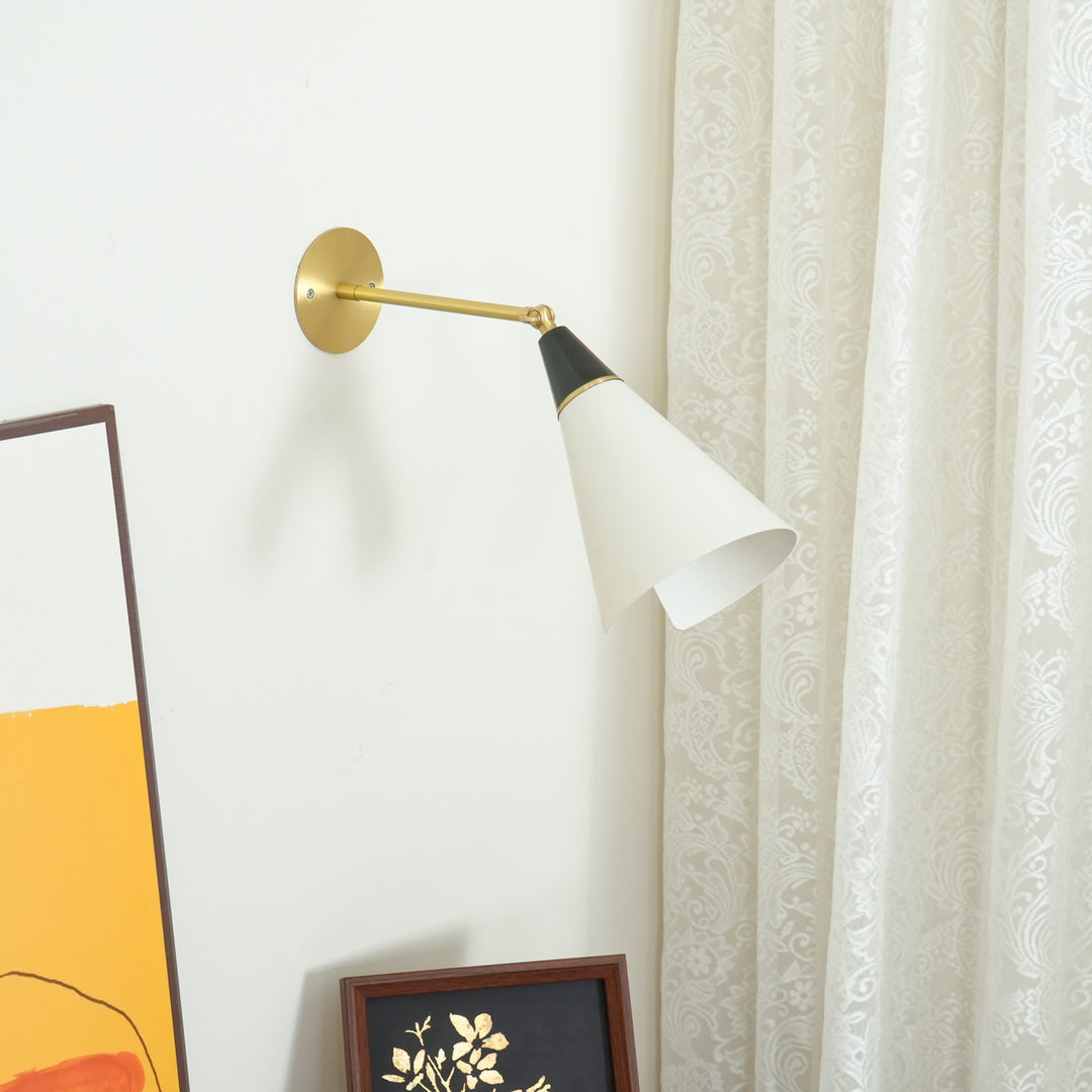 Petite Magari Wall Lamp - Vakkerlight