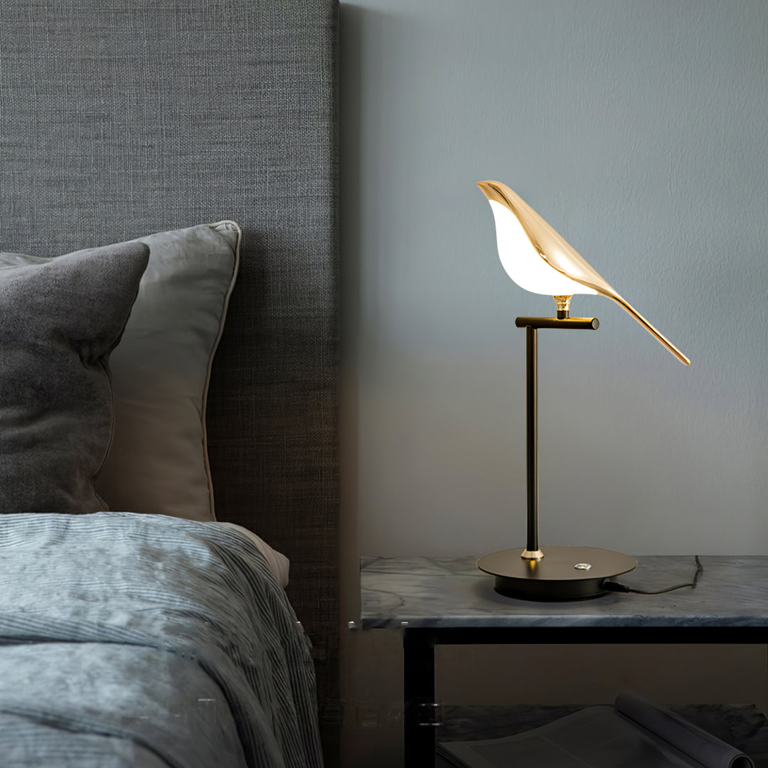 Magpie Perch Table Lamp - Vakkerlight