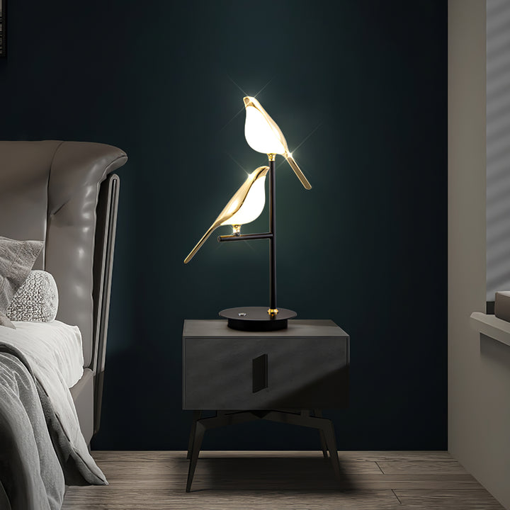 Magpie Perch Table Lamp - Vakkerlight