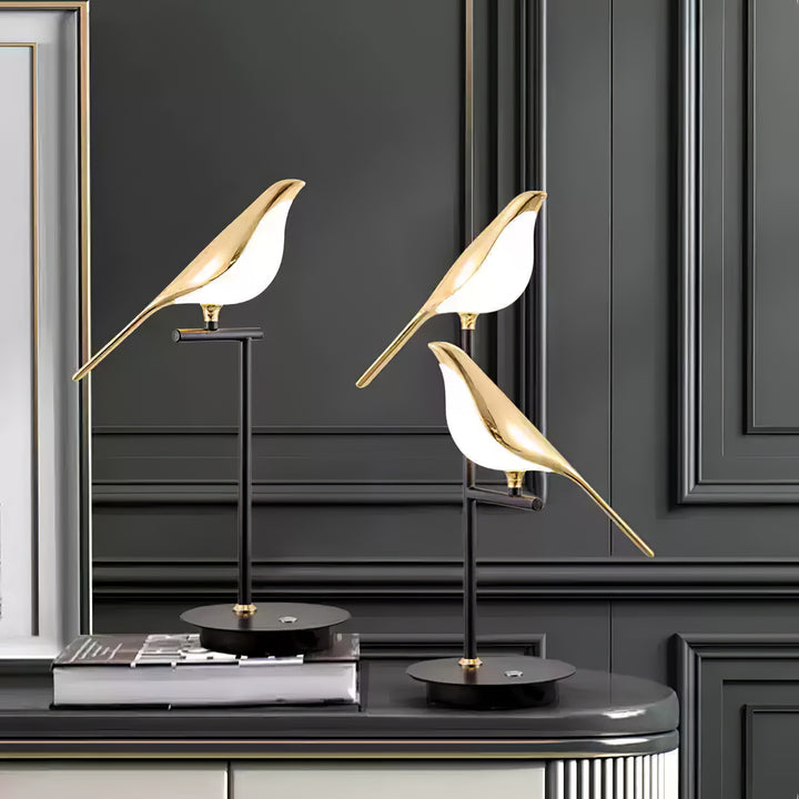 Magpie Perch Table Lamp