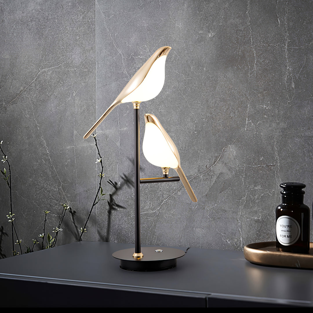 Magpie Perch Table Lamp - Vakkerlight