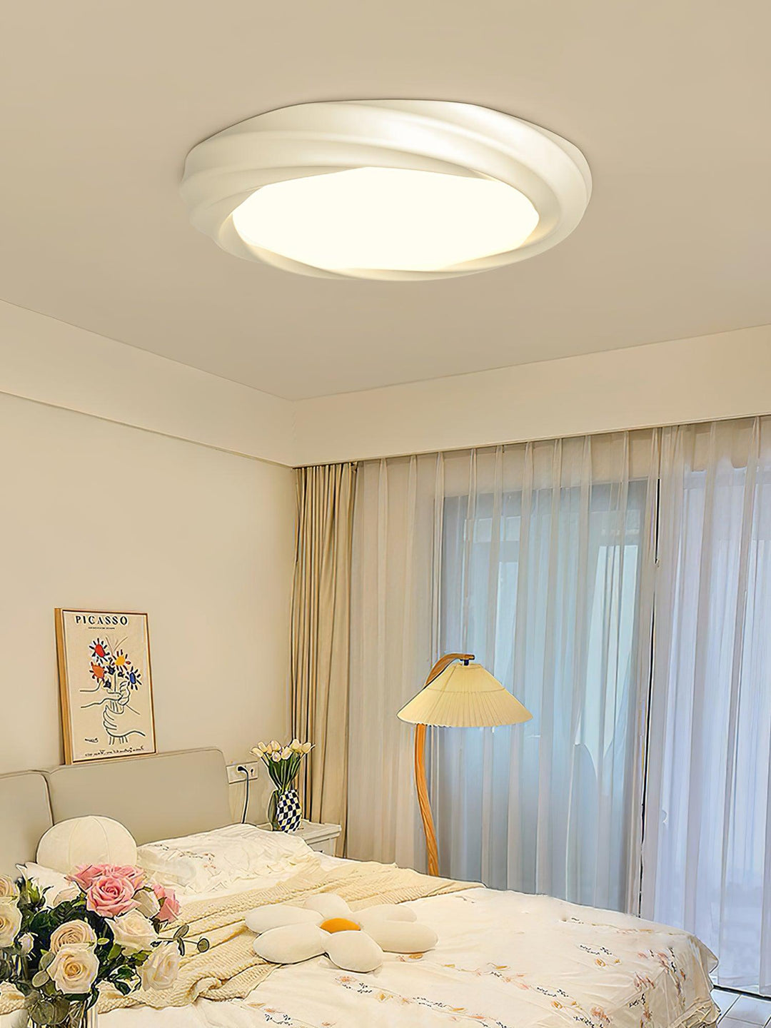 Maivy LED Flush Mount Ceiling Light - Vakkerlight