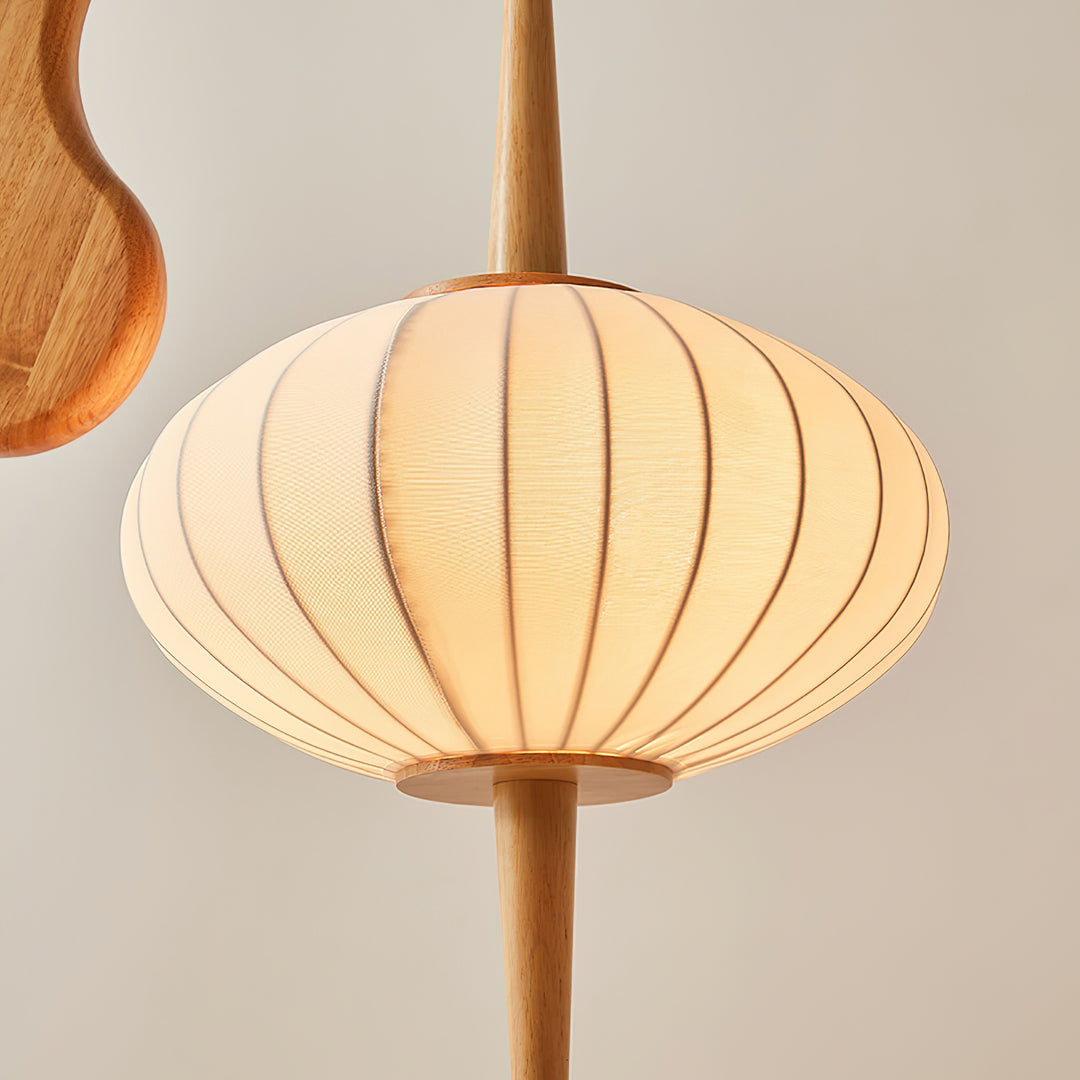 Mantis Wood Floor Lamp - Vakkerlight