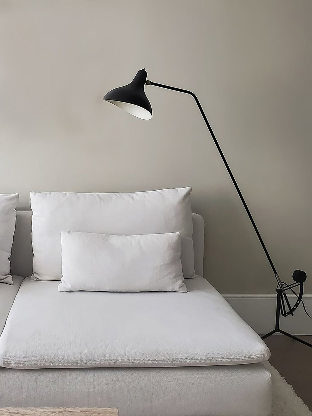 Mantis Arm Floor Lamp - Vakkerlight