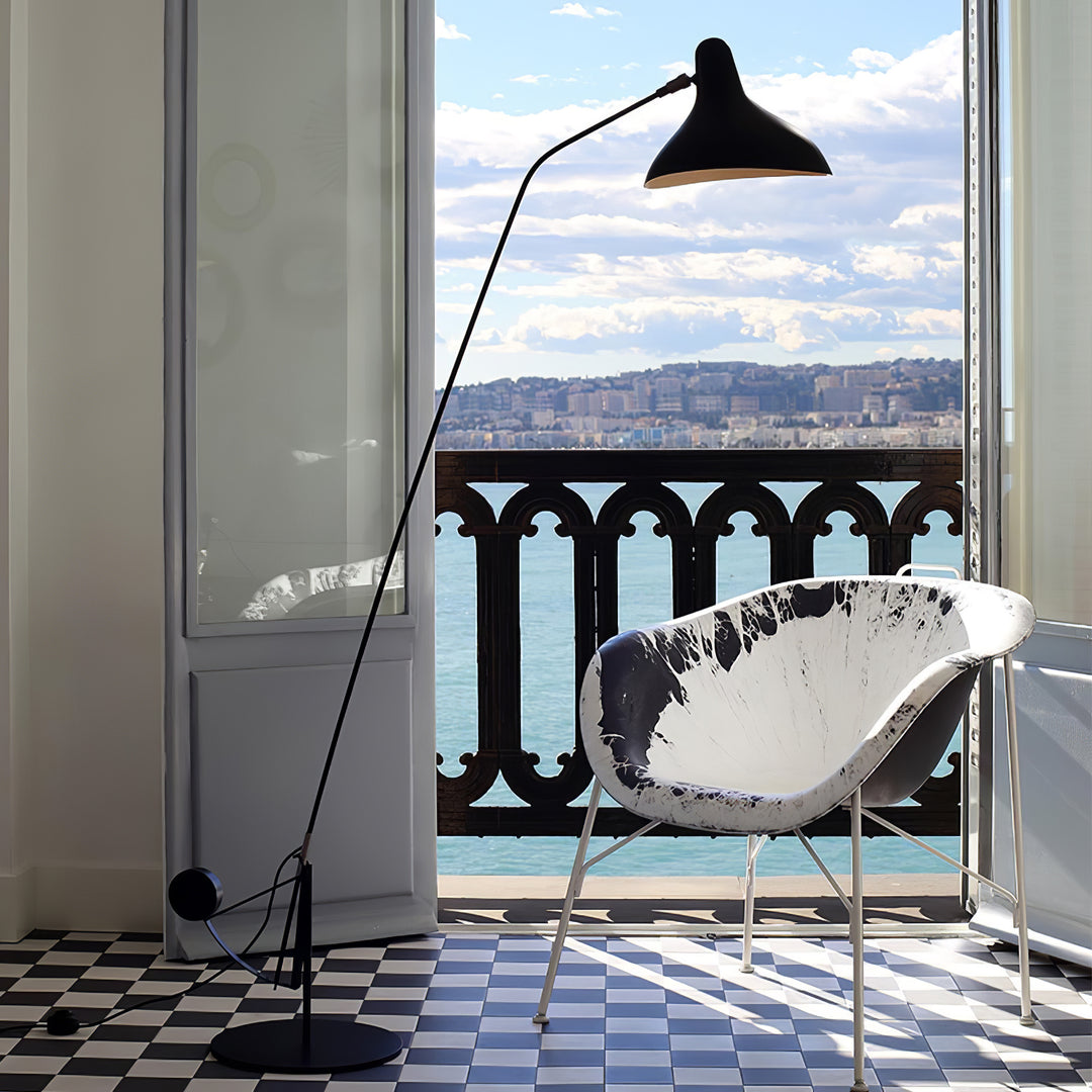 Mantis Arm Floor Lamp - Vakkerlight