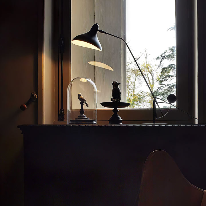 Mantis Arm Table Lamp - Vakkerlight