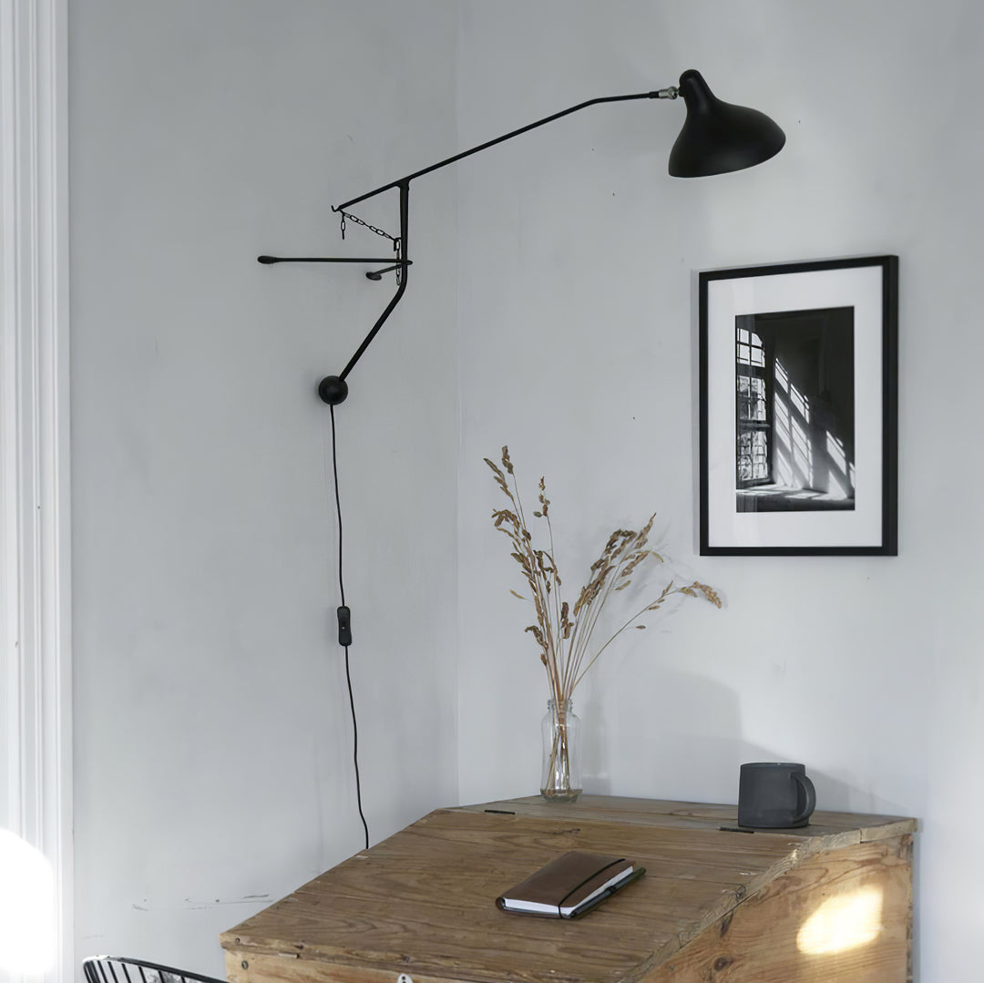 Mantis Arm Wall Lamp - Vakkerlight