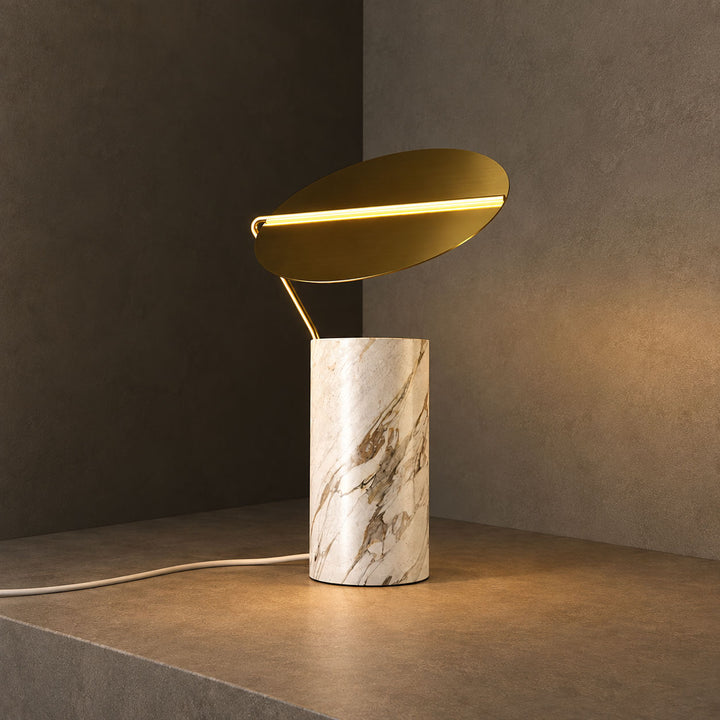 Luminária de Mesa em Mármore